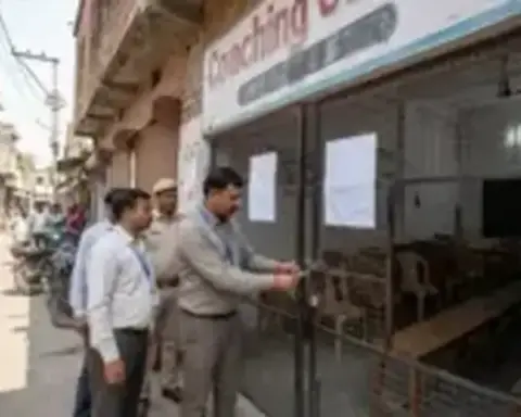 सीतामढ़ी में अवैध कोचिंग संस्थानों पर प्रशासन का शिकंजा, निजी ट्यूशन पढ़ाने वाले सरकारी शिक्षक भी रडार पर